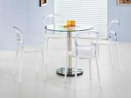Szklane krzesła w Twoim domu